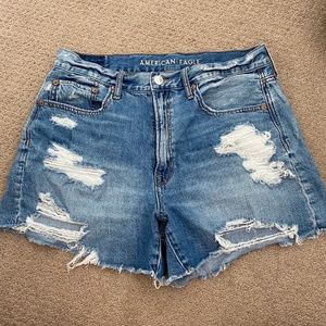 AE 90s Boyfriend Shorts